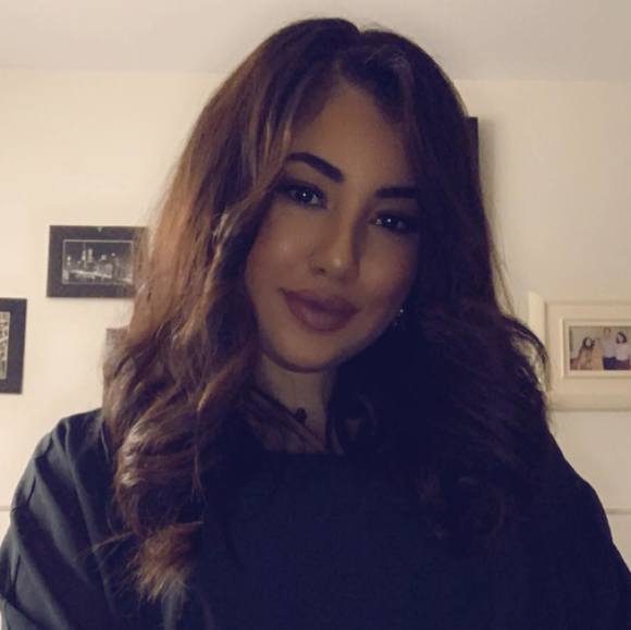 Meet your Posher, Samia - Picture 1 of 1